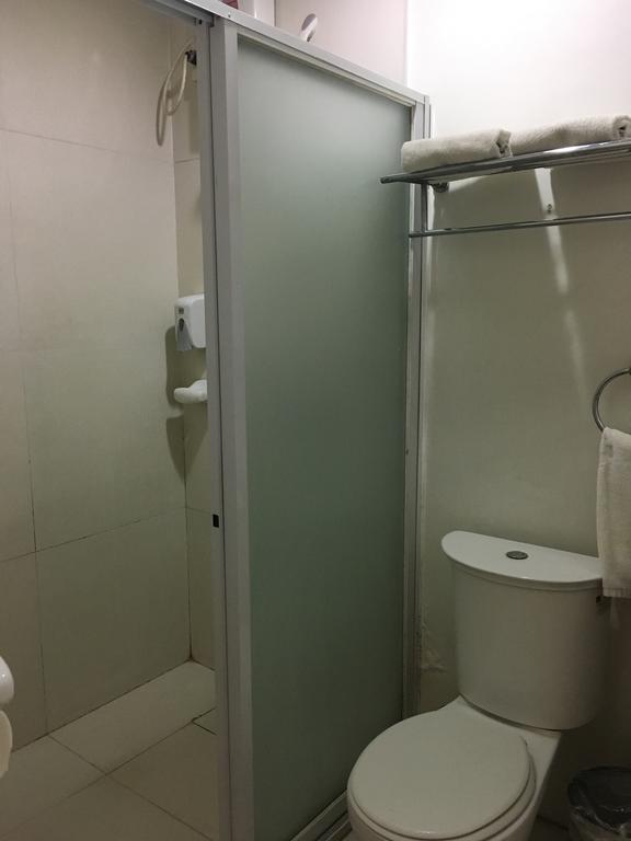 โอโลคอส โรสเวล โฮเต็ลแอนด์เรสเทอรองค์ Hotel Ilocos ห้อง รูปภาพ