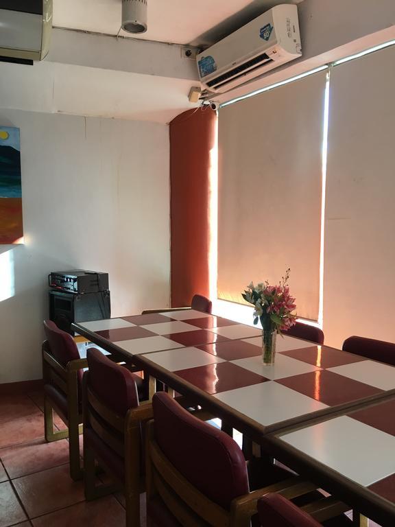 โอโลคอส โรสเวล โฮเต็ลแอนด์เรสเทอรองค์ Hotel Ilocos ภายนอก รูปภาพ